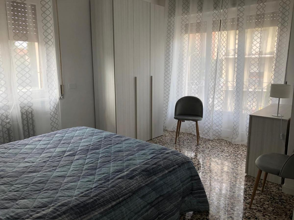 Bandello Apartment - A Due Passi Dal Centro Pavia Bagian luar foto